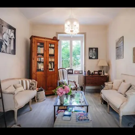 Maison De Charme 1930 Proche Lyon Alojamento de Acomodação e Pequeno-almoço Lentilly