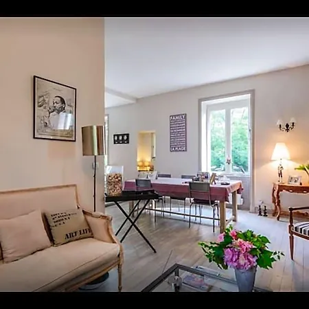 Maison De Charme 1930 Proche Lyon Alojamento de Acomodação e Pequeno-almoço Lentilly